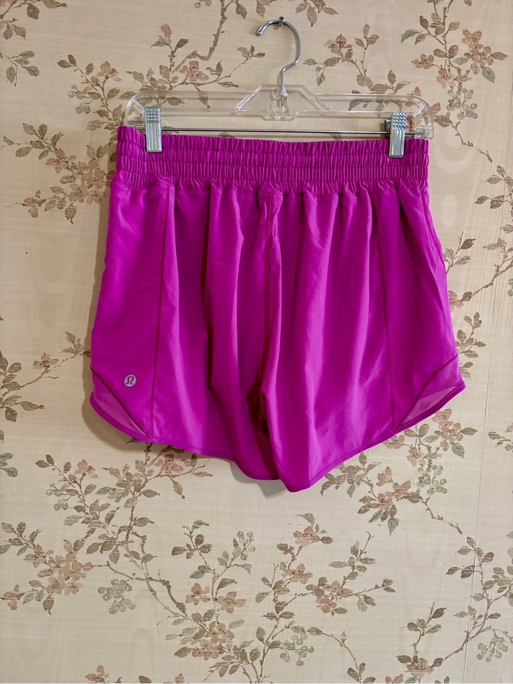 Lululemon Women's Hotty Hot Shorts